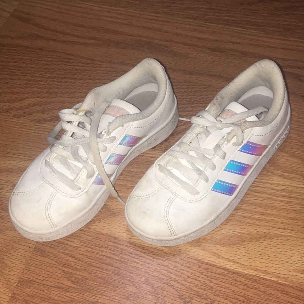 Little Girls Adidas Sneakers Holographic Logo
